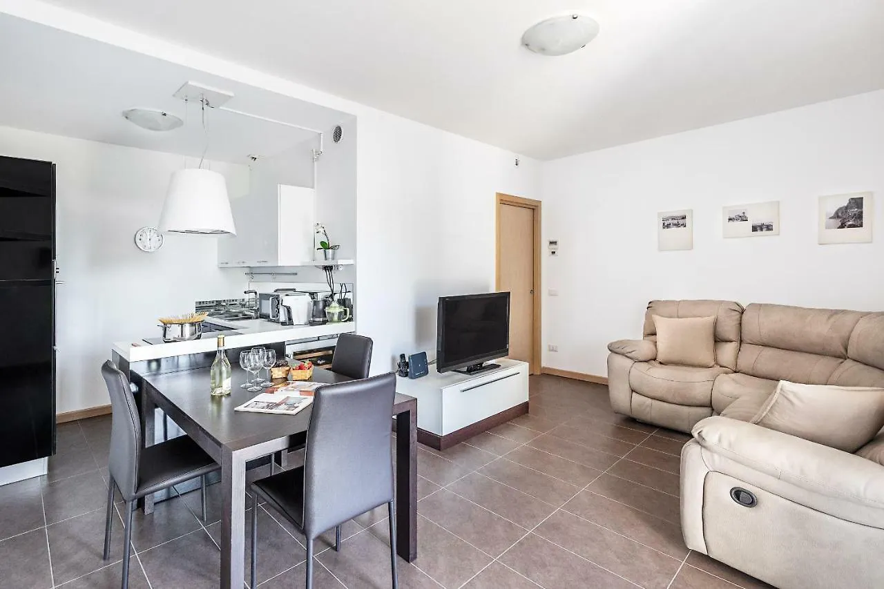 Nuova Riva Apartment Padenghe sul Garda 0*,  Italy