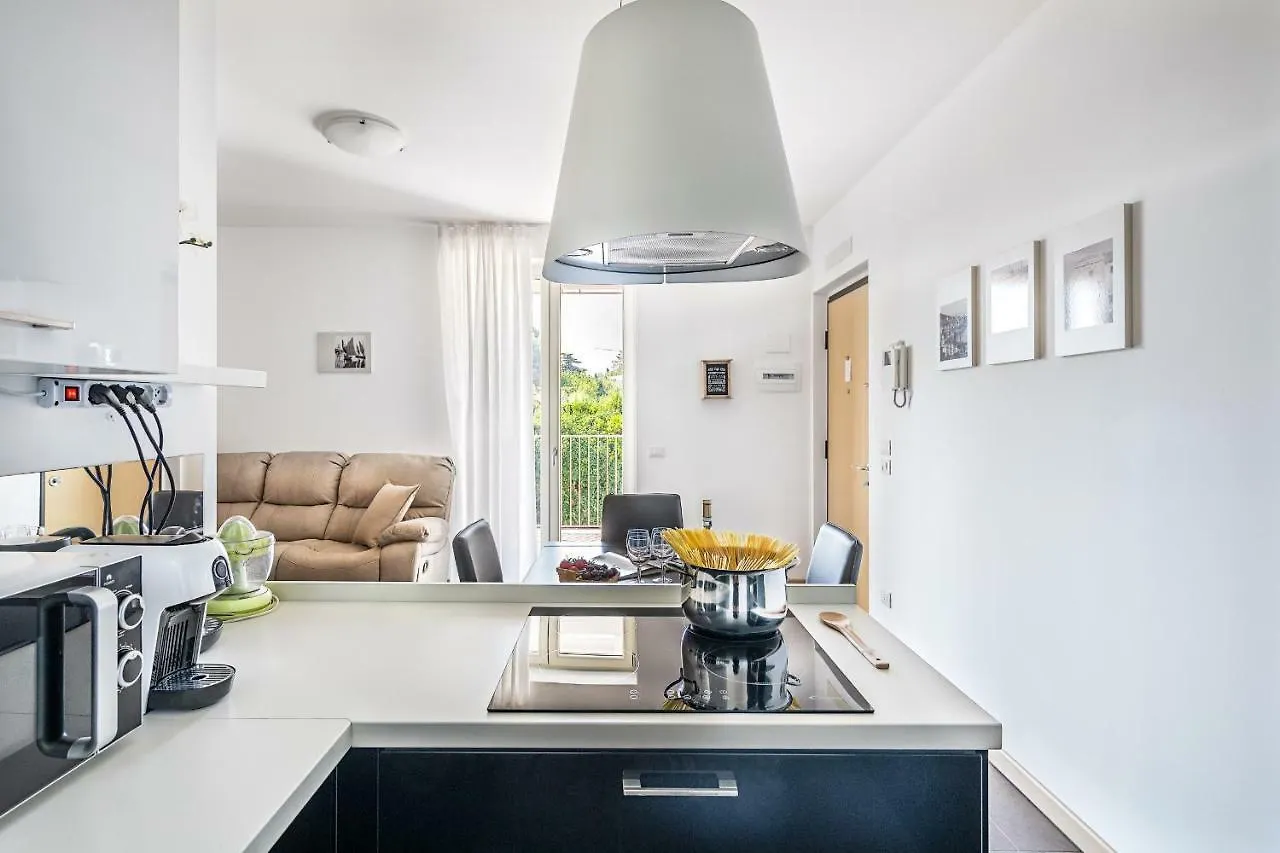 Nuova Riva Apartment Padenghe sul Garda Italy