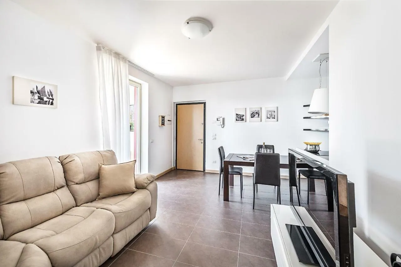 Nuova Riva Apartment Padenghe sul Garda Italy